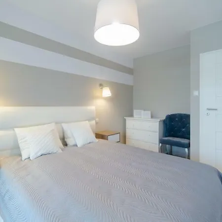 Dp Polanki Park アパート